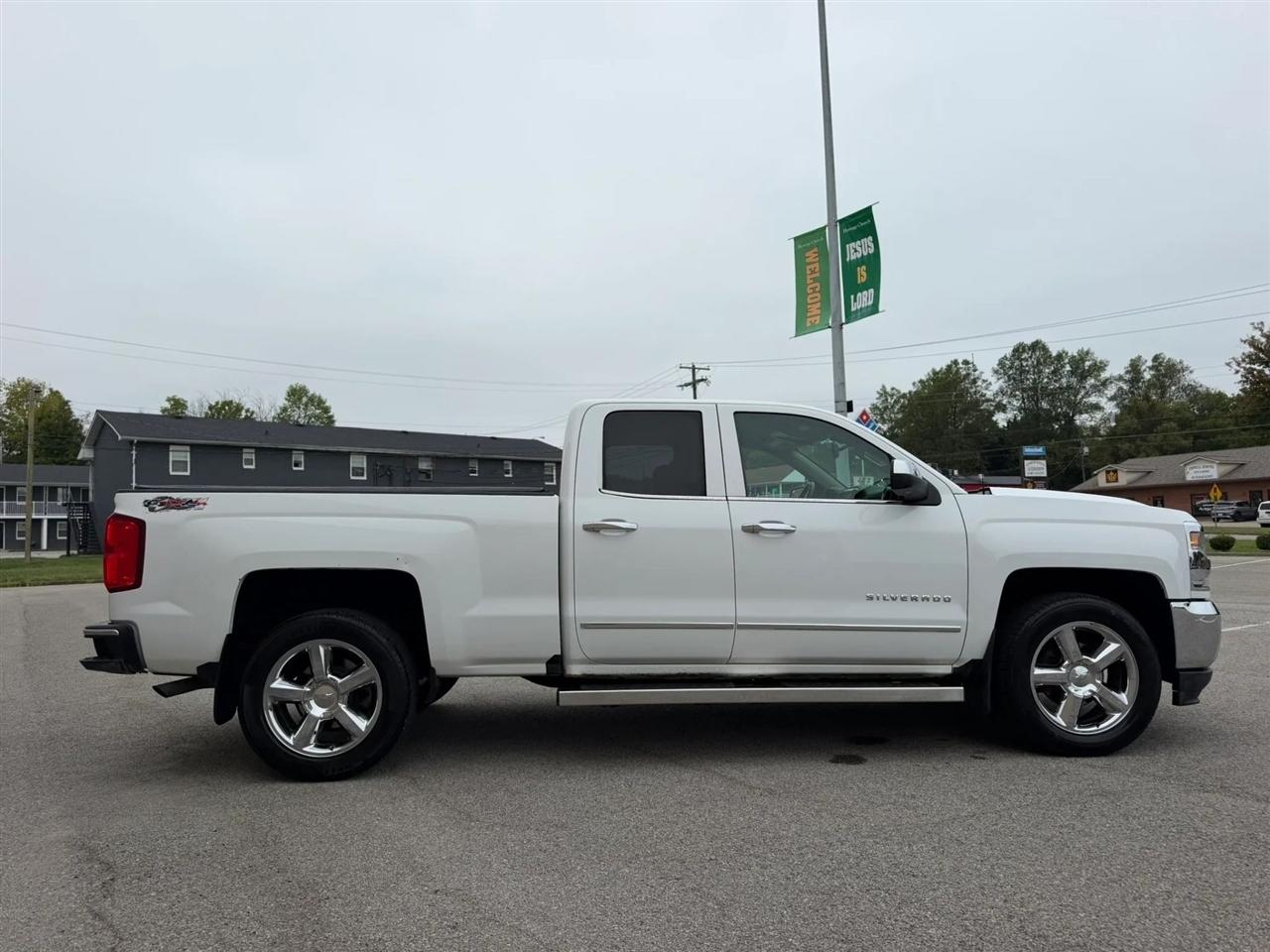 Chevrolet Silverado 1500 4WD Double Cab 143.5" LTZ w/1LZ 2017
