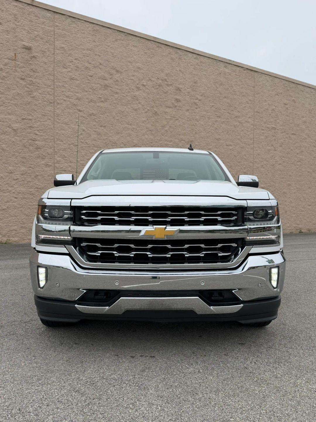 Chevrolet Silverado 1500 4WD Double Cab 143.5" LTZ w/1LZ 2017