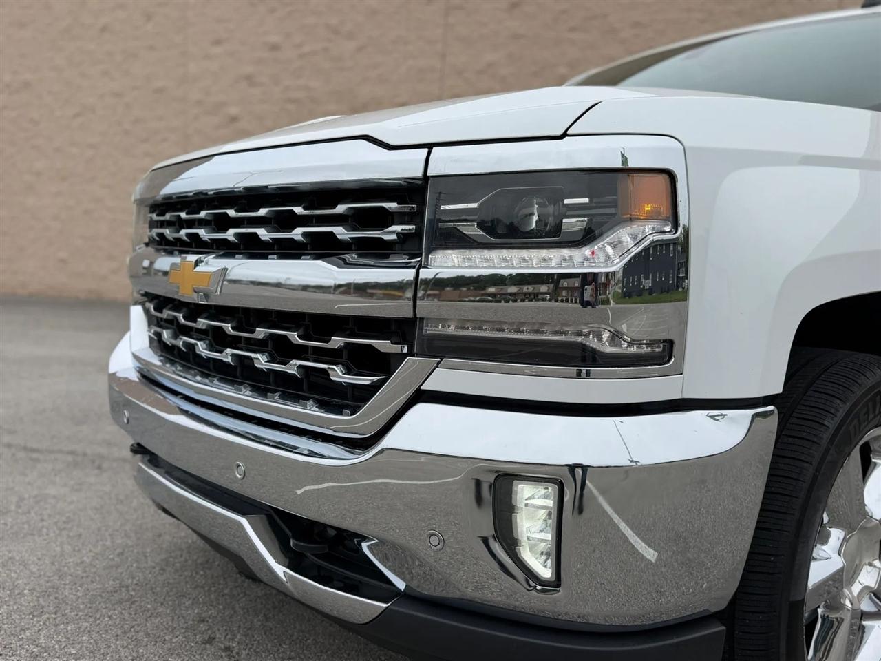Chevrolet Silverado 1500 4WD Double Cab 143.5" LTZ w/1LZ 2017