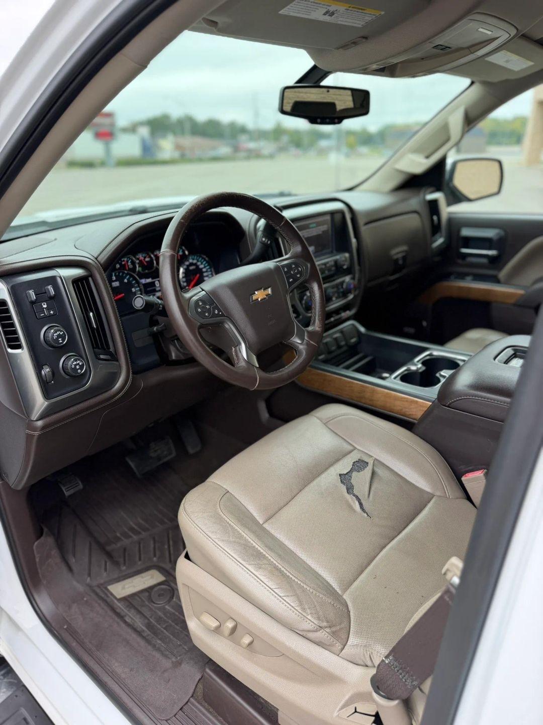 Chevrolet Silverado 1500 4WD Double Cab 143.5" LTZ w/1LZ 2017