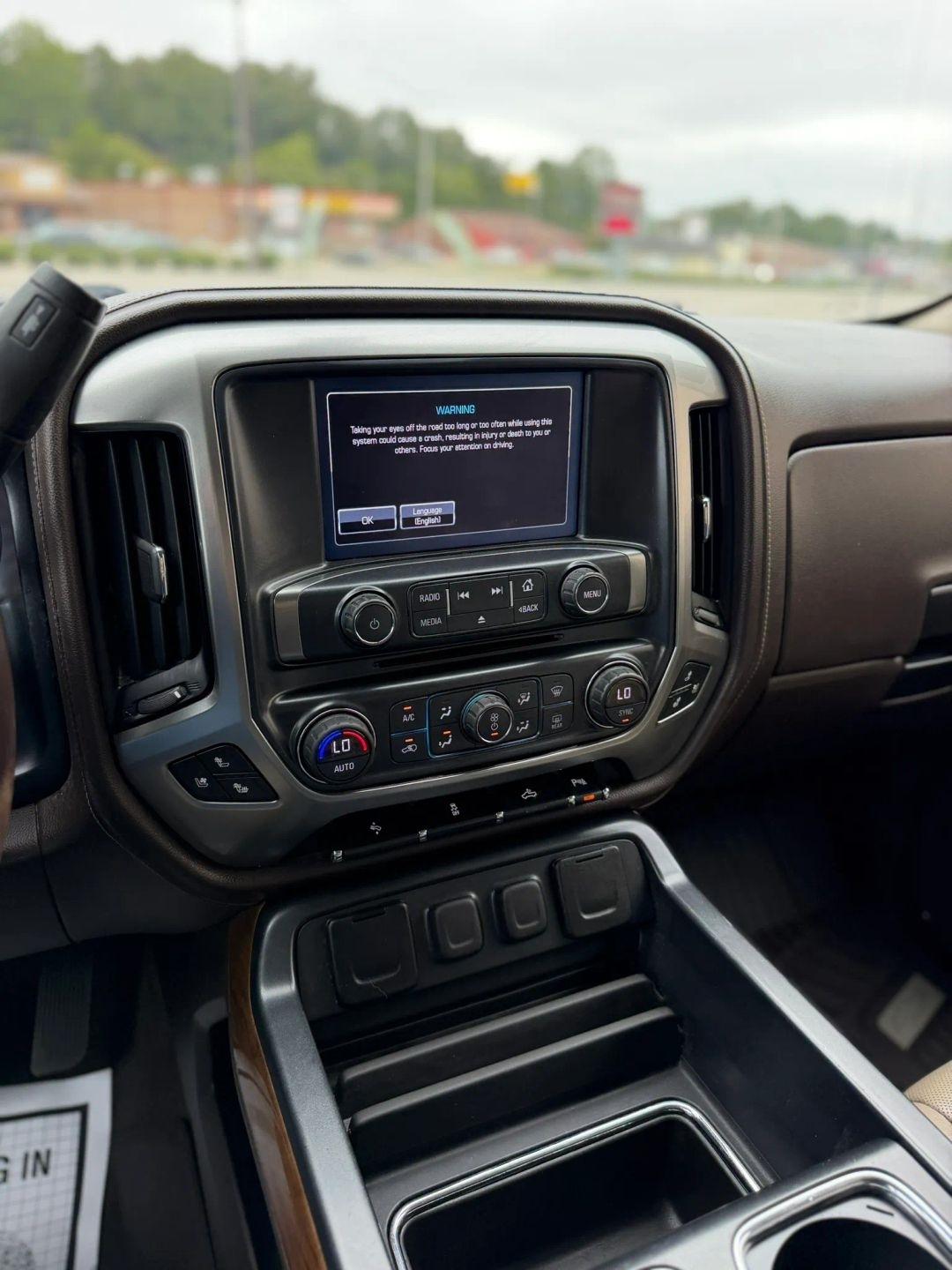 Chevrolet Silverado 1500 4WD Double Cab 143.5" LTZ w/1LZ 2017