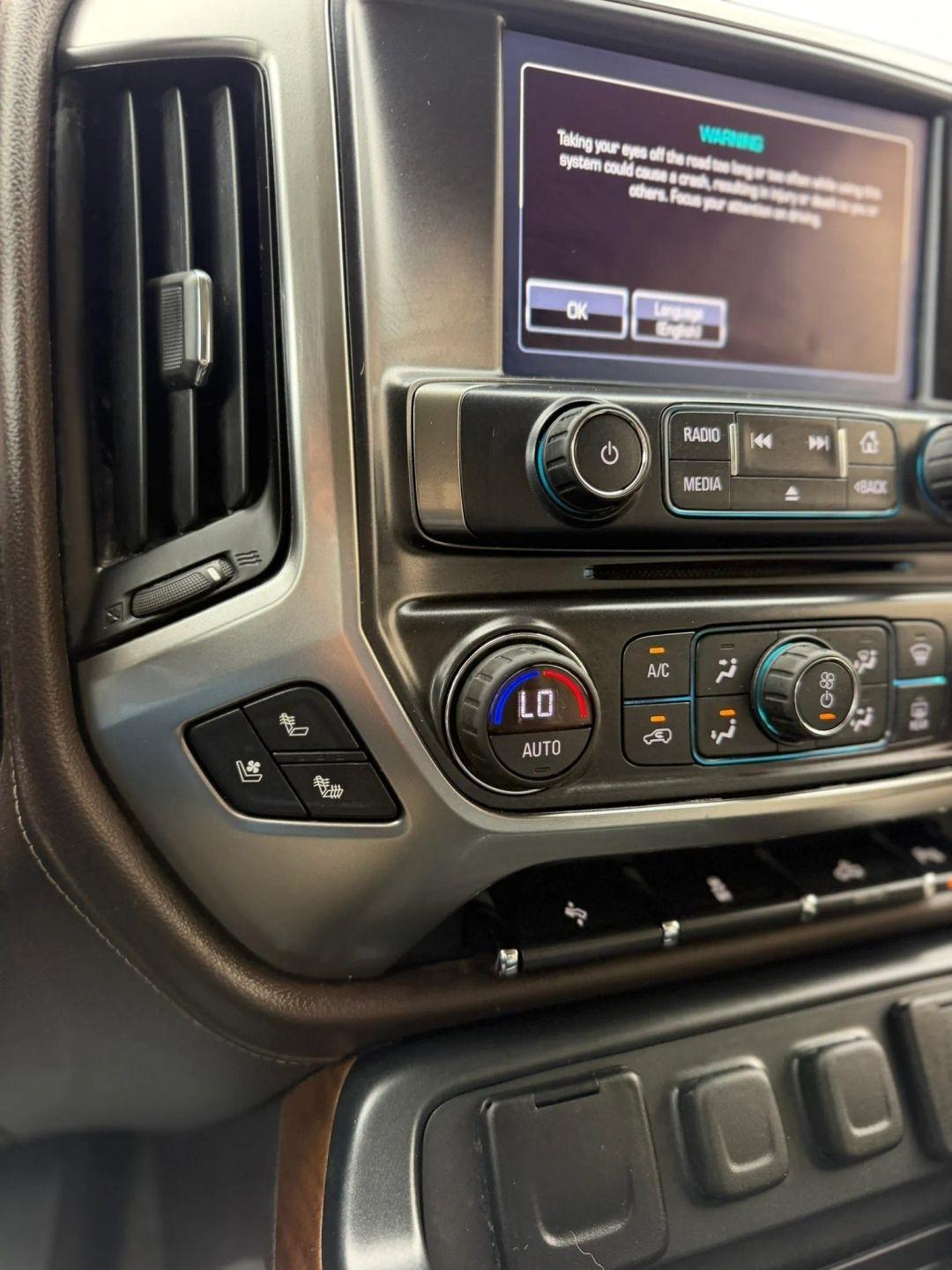 Chevrolet Silverado 1500 4WD Double Cab 143.5" LTZ w/1LZ 2017
