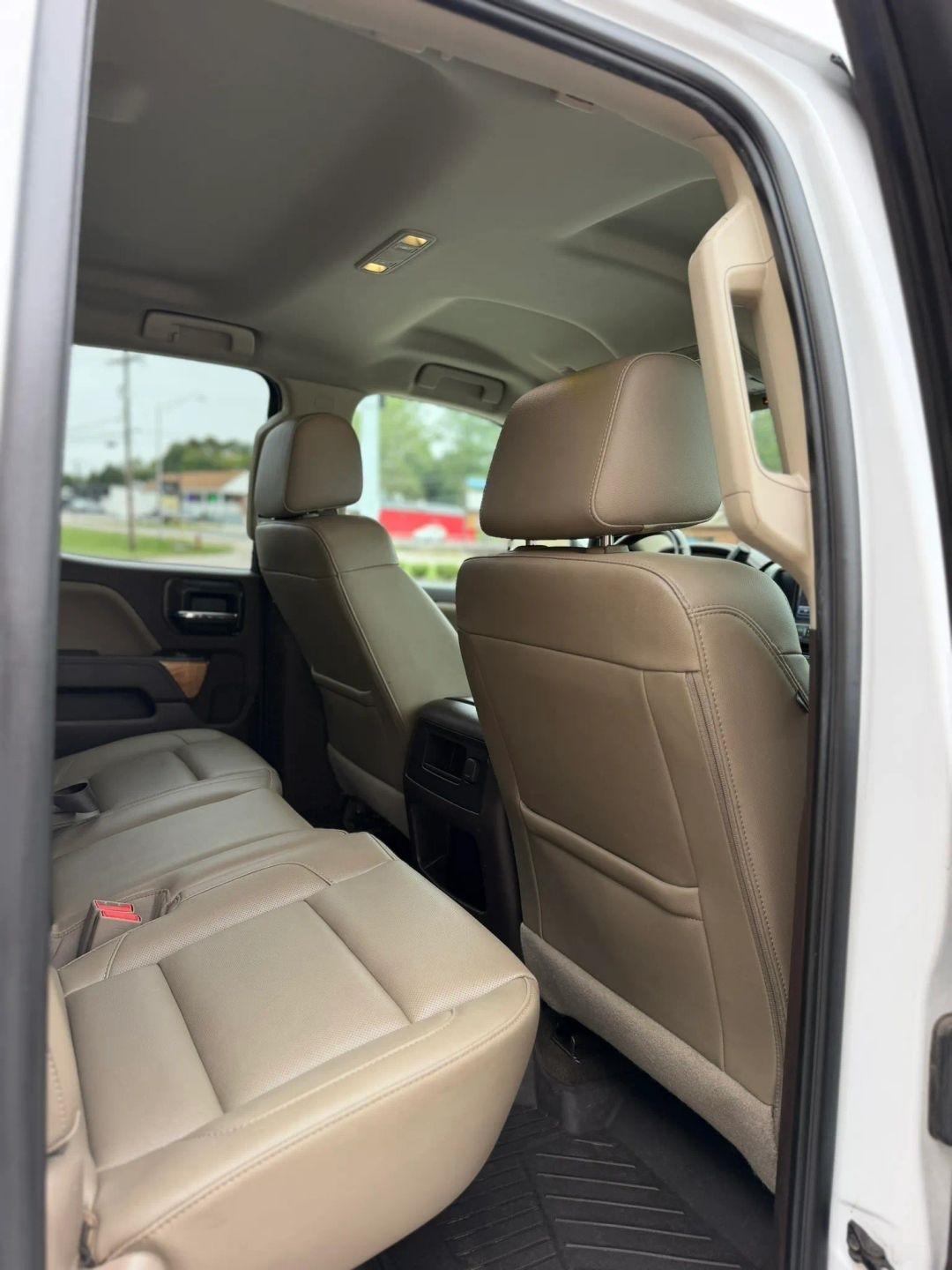 Chevrolet Silverado 1500 4WD Double Cab 143.5" LTZ w/1LZ 2017