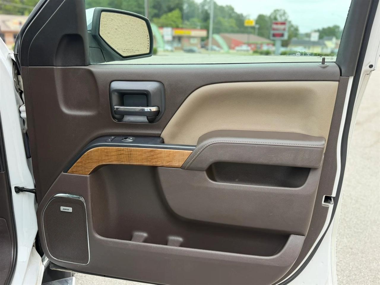 Chevrolet Silverado 1500 4WD Double Cab 143.5" LTZ w/1LZ 2017