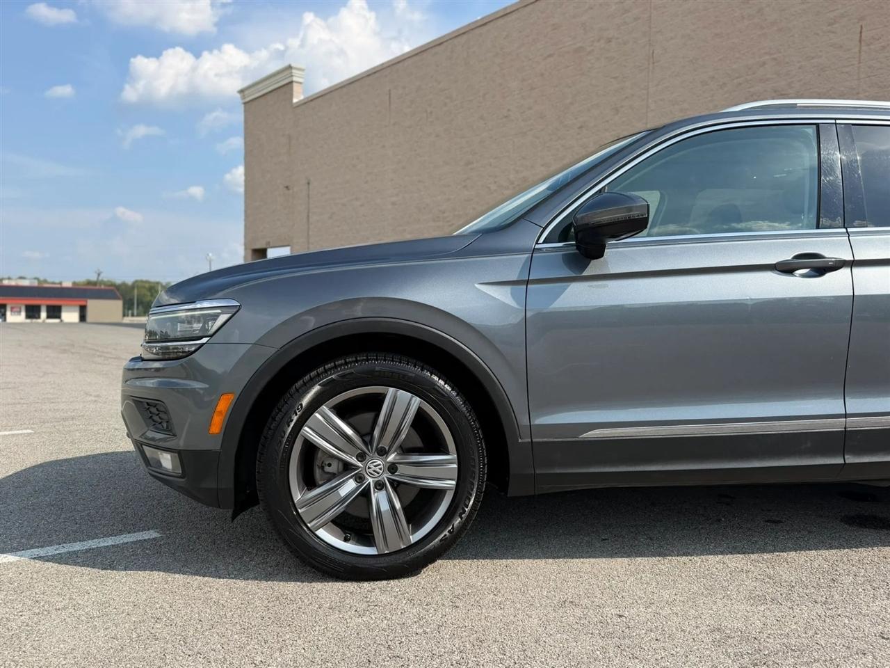 Volkswagen Tiguan 2.0T SEL Premium FWD 2018