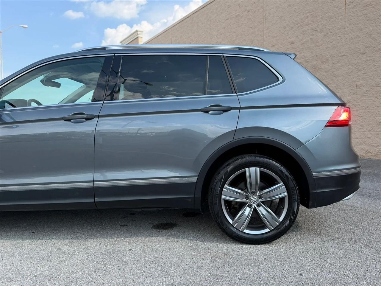 Volkswagen Tiguan 2.0T SEL Premium FWD 2018