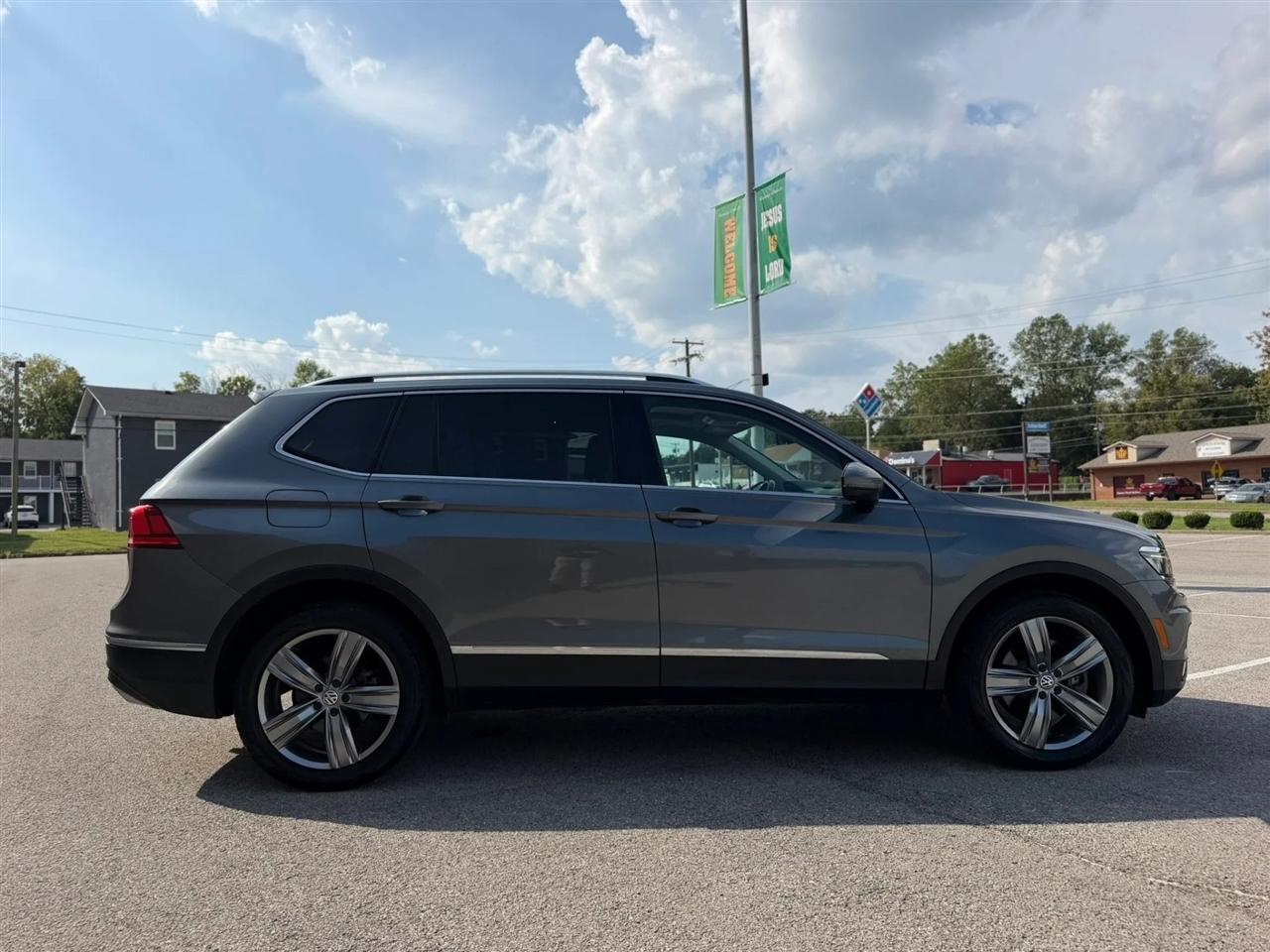 Volkswagen Tiguan 2.0T SEL Premium FWD 2018