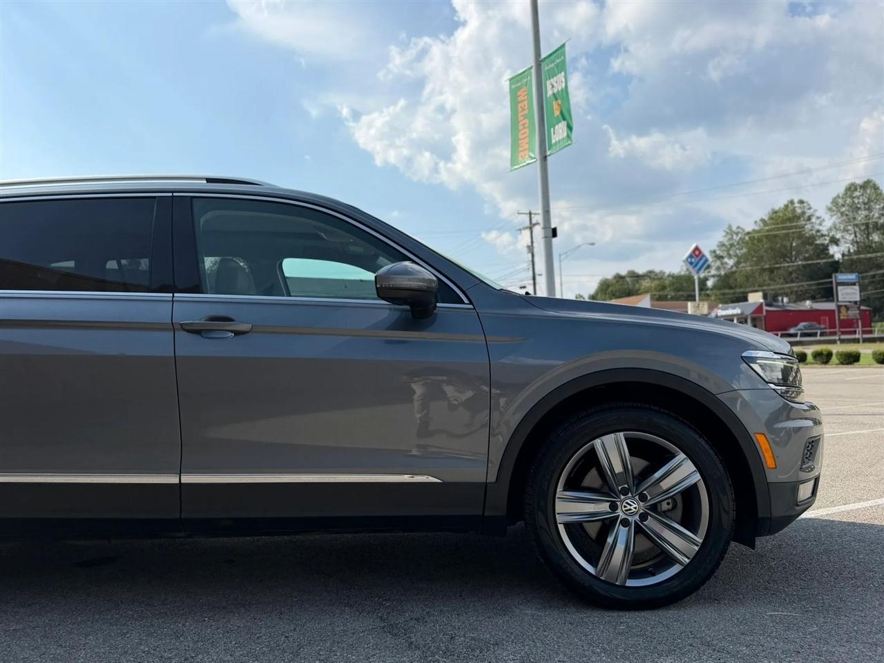 Volkswagen Tiguan 2.0T SEL Premium FWD 2018