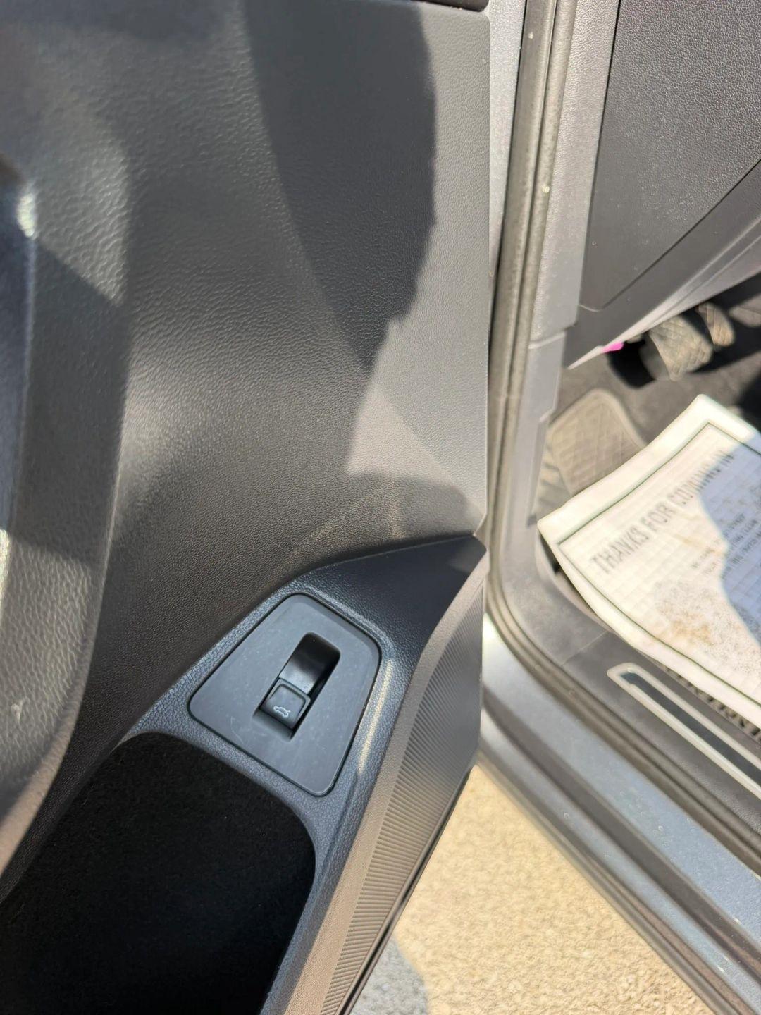 Volkswagen Tiguan 2.0T SEL Premium FWD 2018