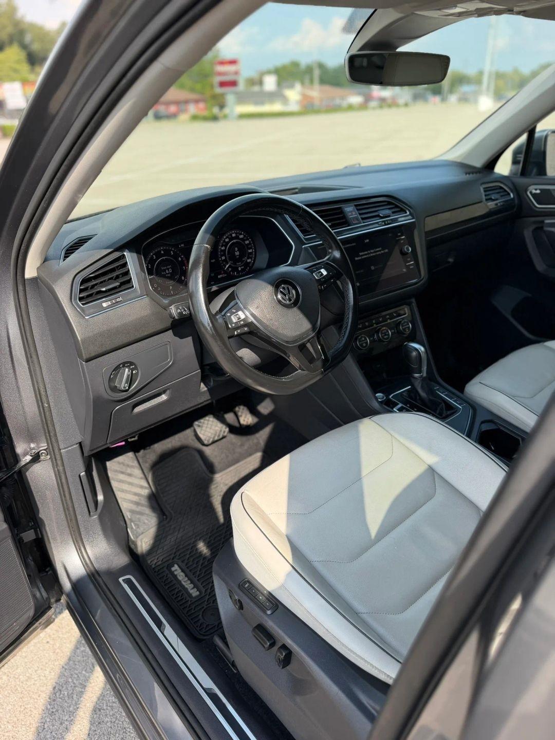 Volkswagen Tiguan 2.0T SEL Premium FWD 2018