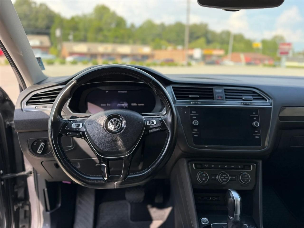 Volkswagen Tiguan 2.0T SEL Premium FWD 2018