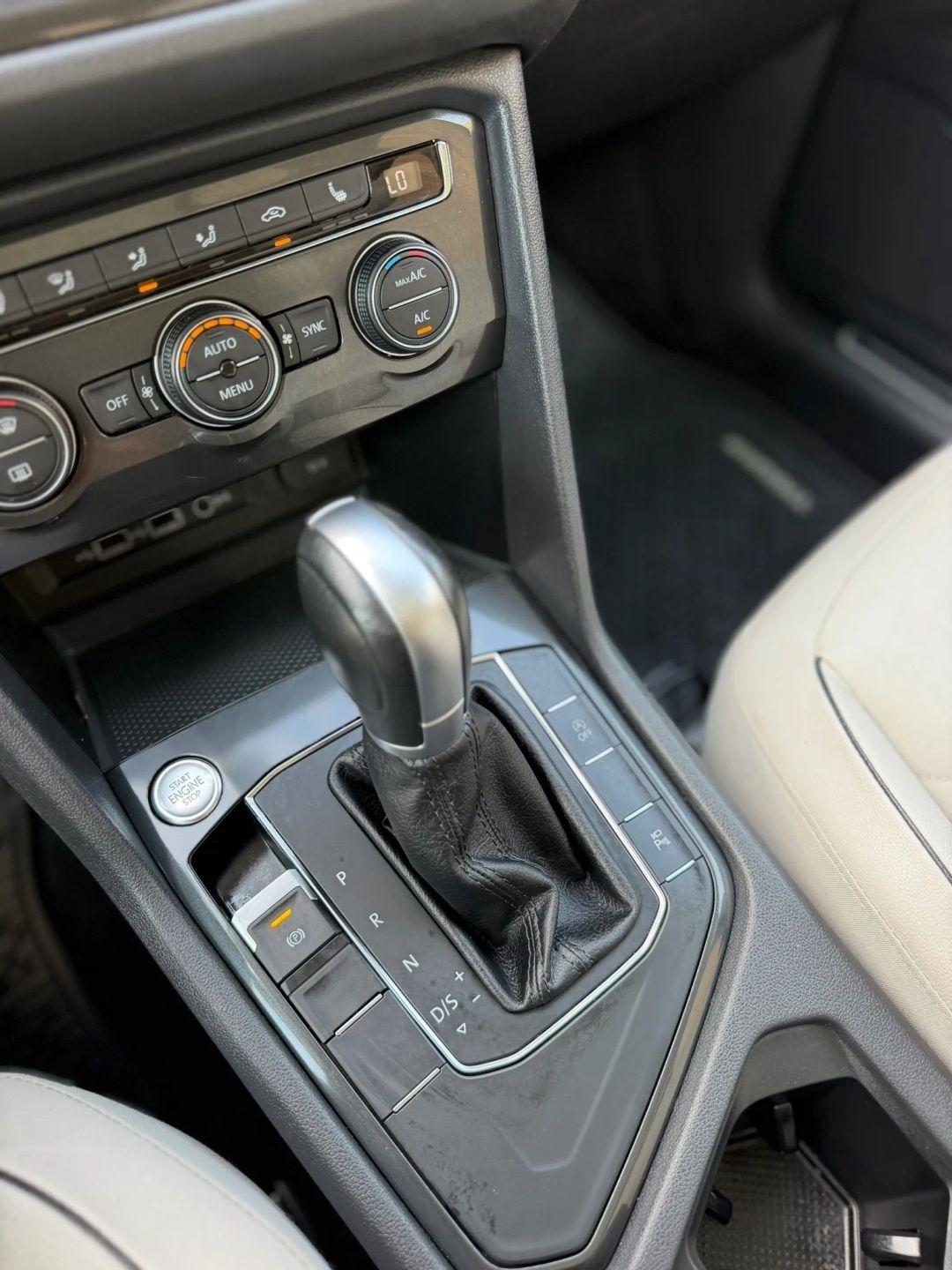 Volkswagen Tiguan 2.0T SEL Premium FWD 2018