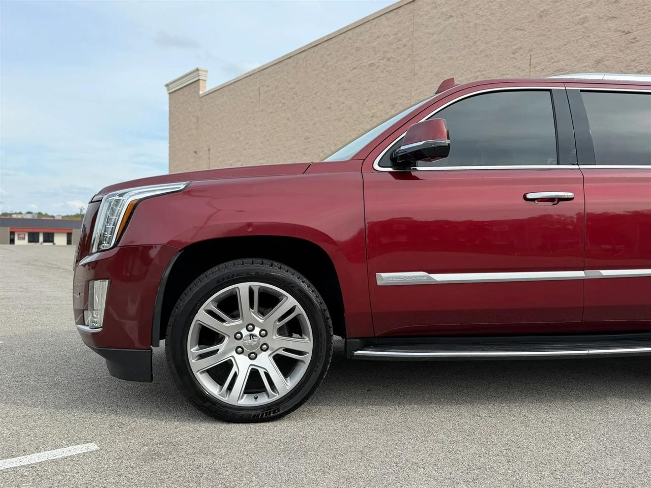 Cadillac Escalade 4WD 4dr Luxury 2017