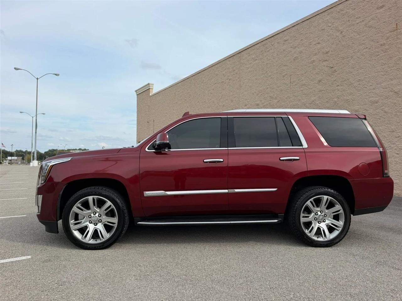Cadillac Escalade 4WD 4dr Luxury 2017