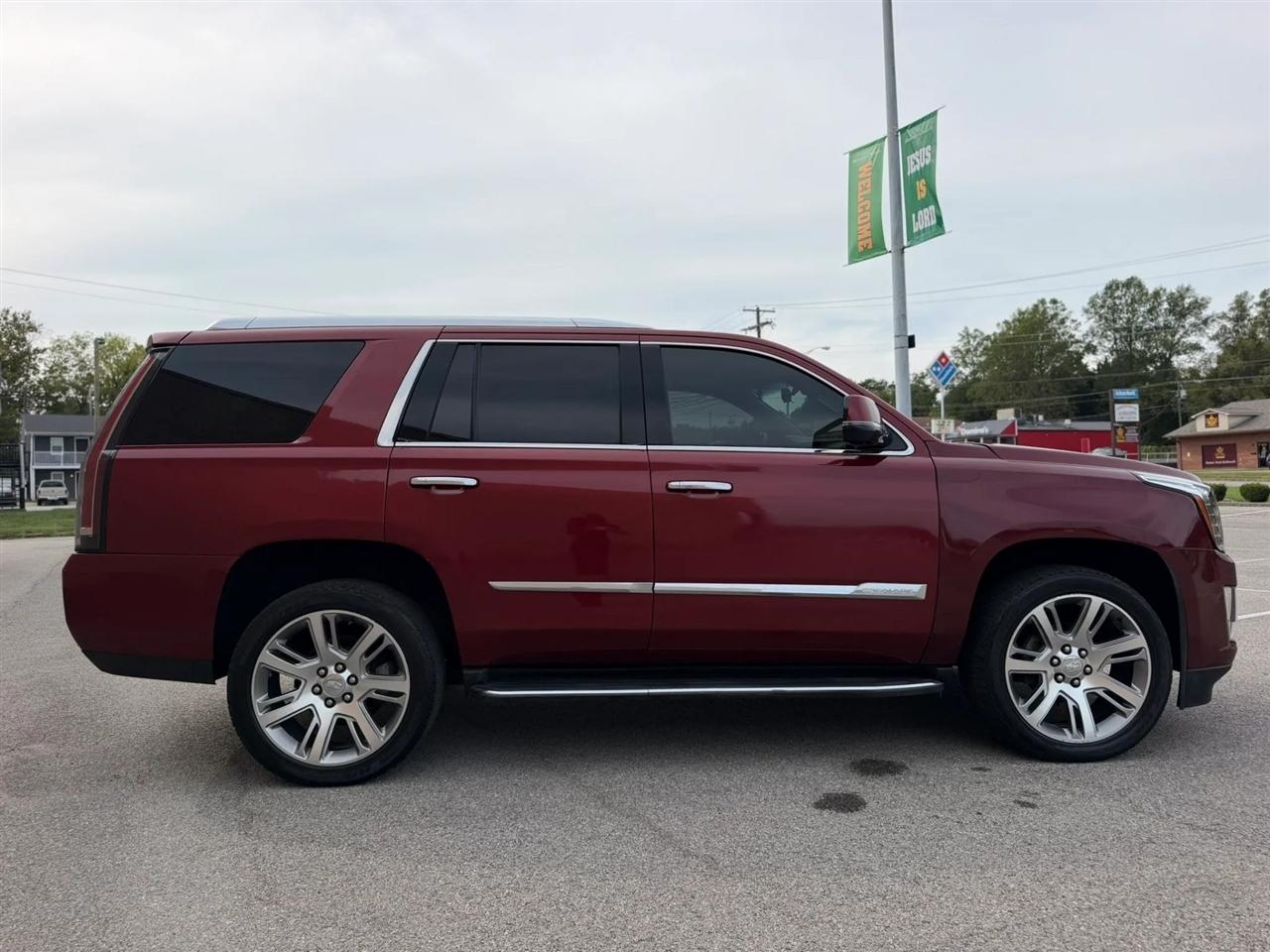 Cadillac Escalade 4WD 4dr Luxury 2017