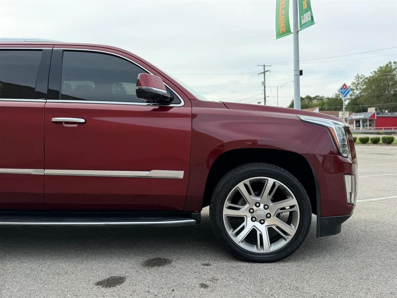 Cadillac Escalade 4WD 4dr Luxury 2017