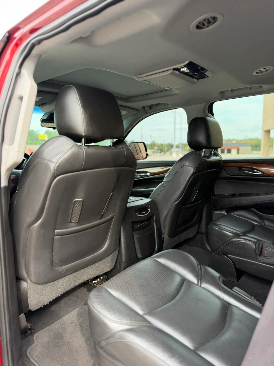 Cadillac Escalade 4WD 4dr Luxury 2017