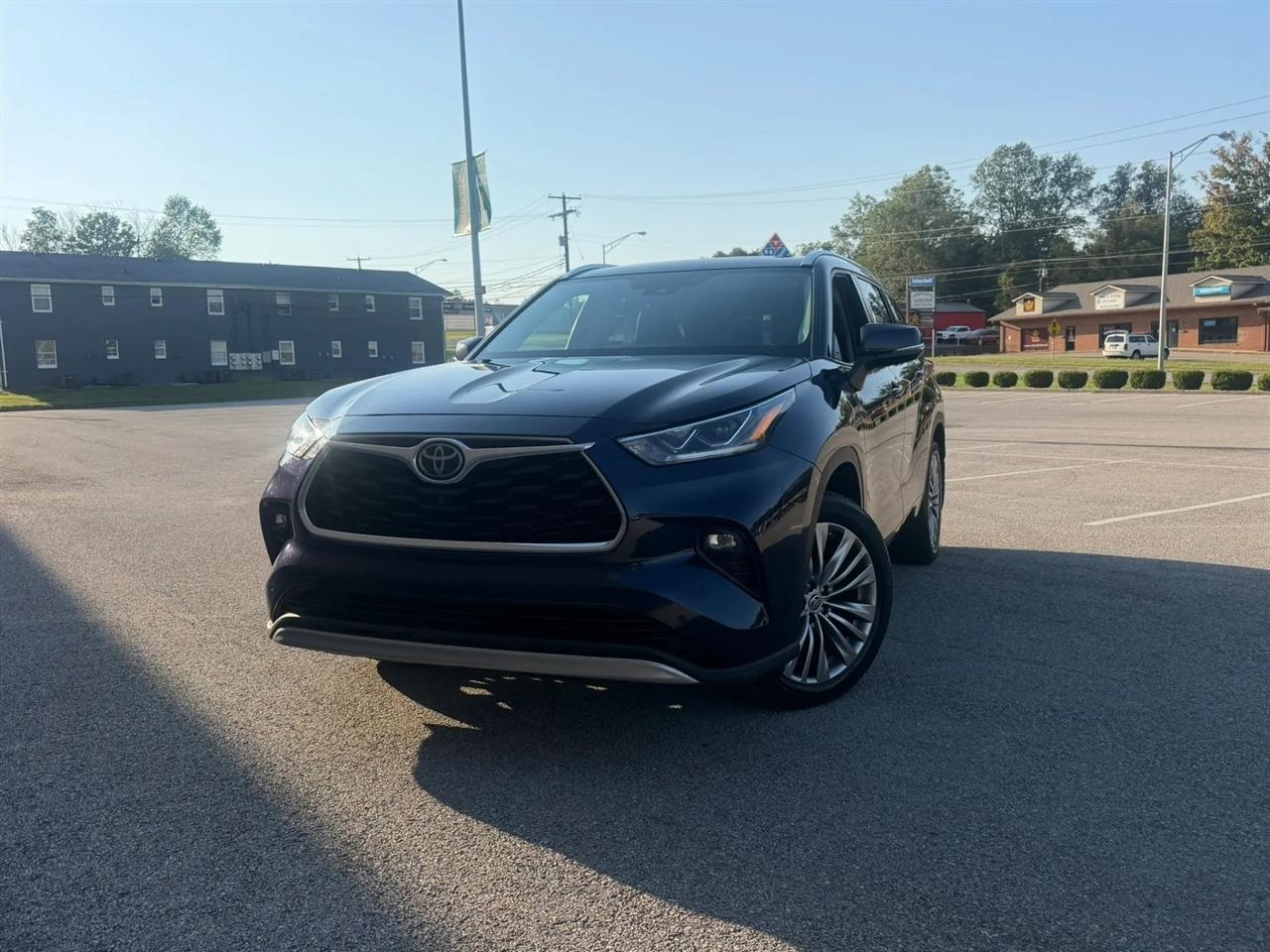 Toyota Highlander Platinum AWD (Natl) 2021