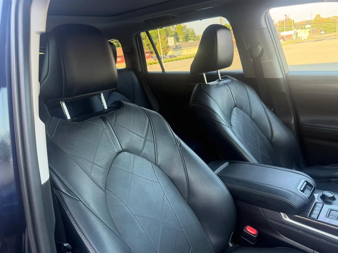 Toyota Highlander Platinum AWD (Natl) 2021