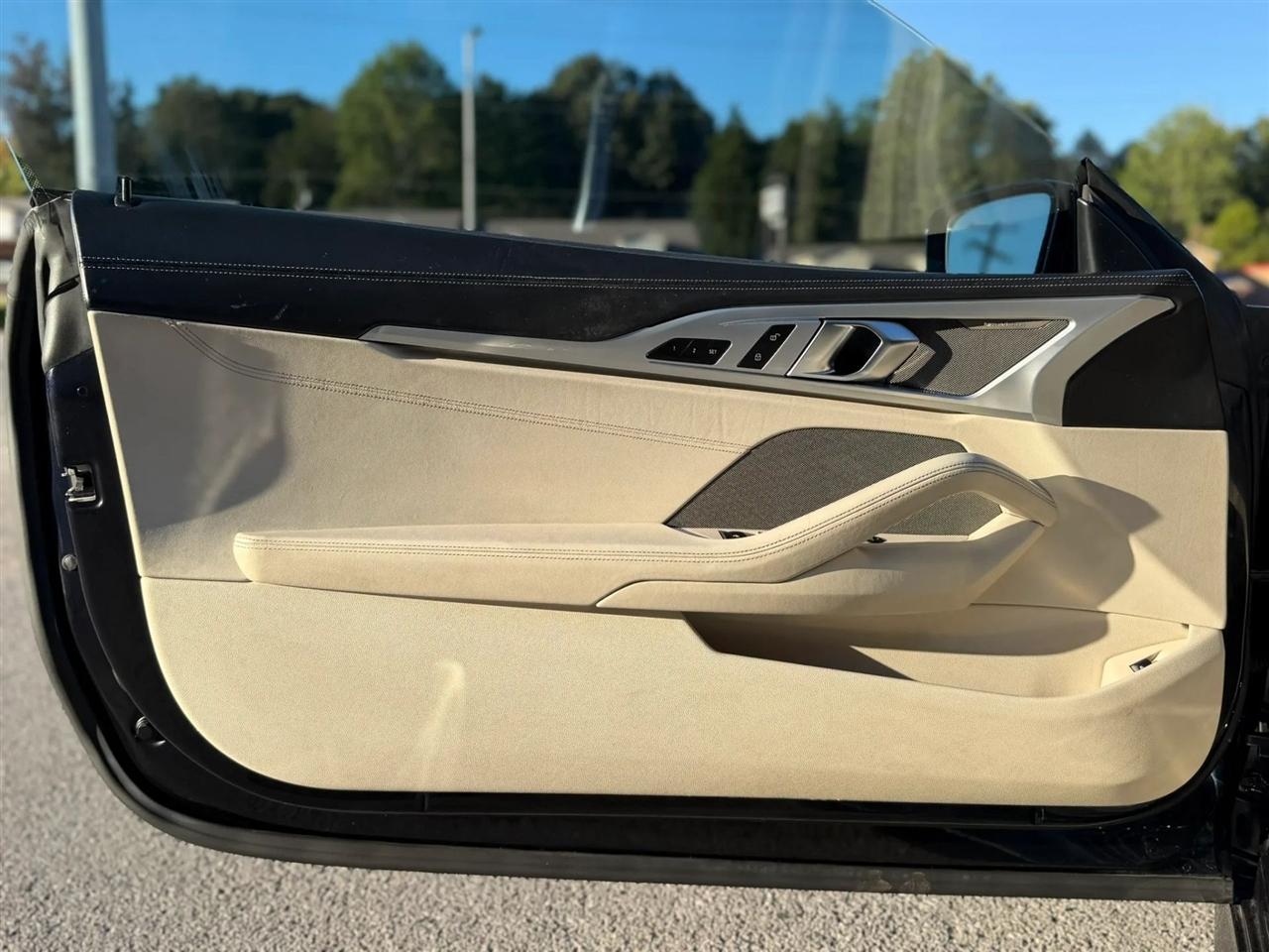 BMW 8 Series M850i xDrive Convertible 2019