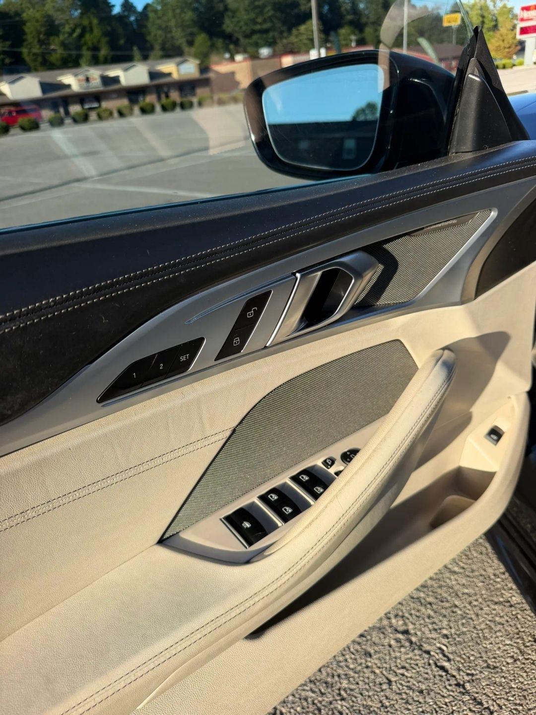 BMW 8 Series M850i xDrive Convertible 2019