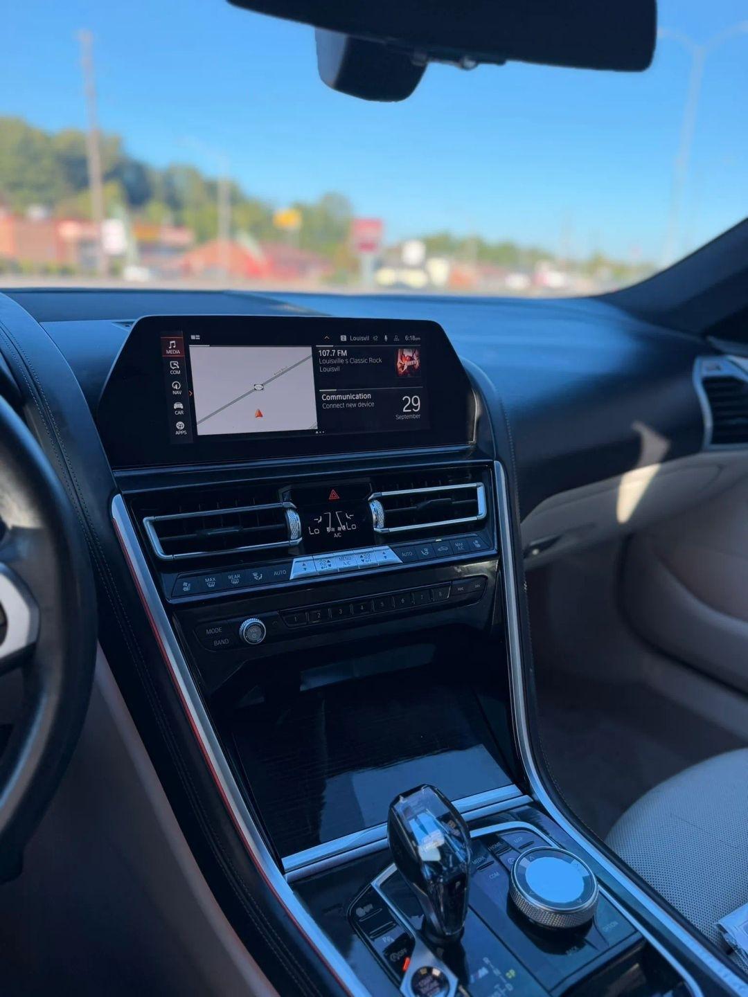 BMW 8 Series M850i xDrive Convertible 2019
