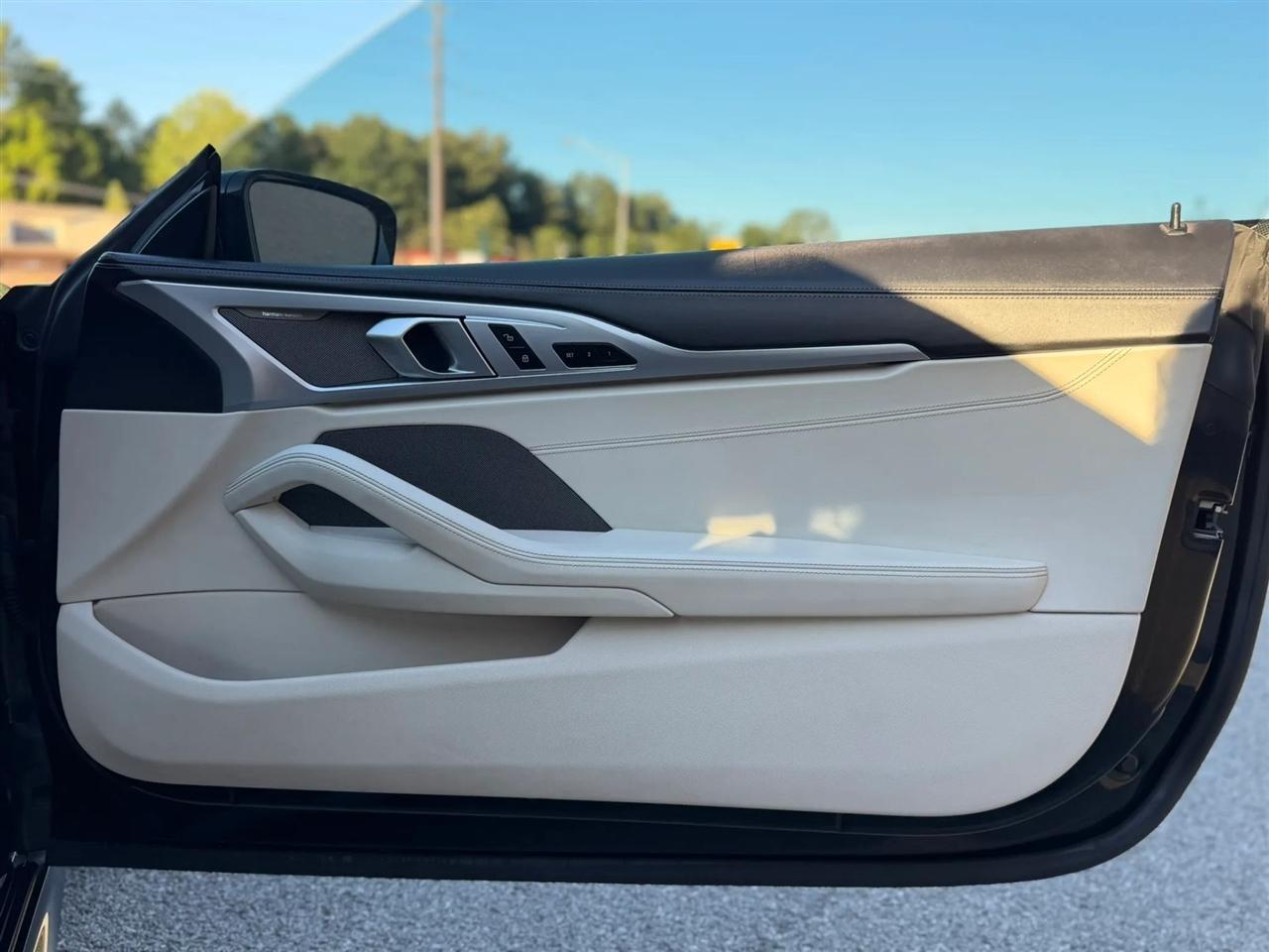 BMW 8 Series M850i xDrive Convertible 2019