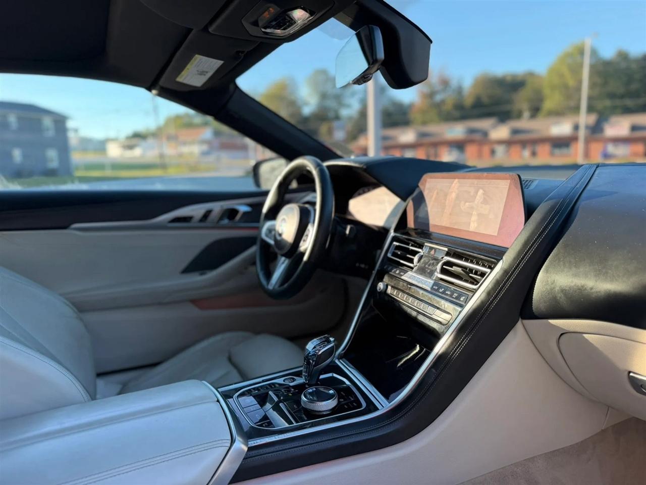 BMW 8 Series M850i xDrive Convertible 2019