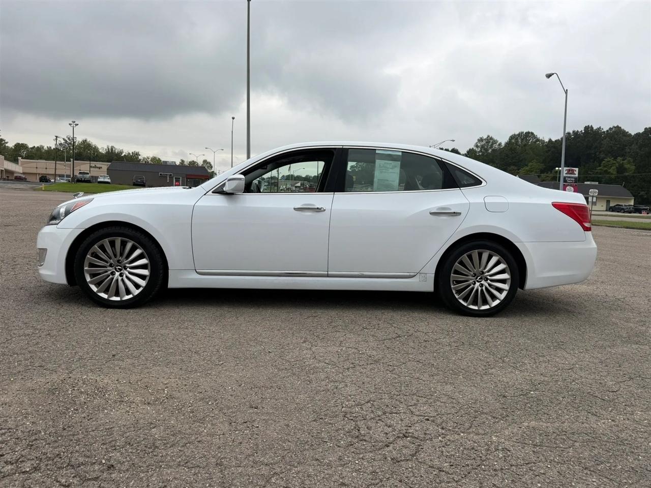 Hyundai Equus 4dr Sdn Signature 2014