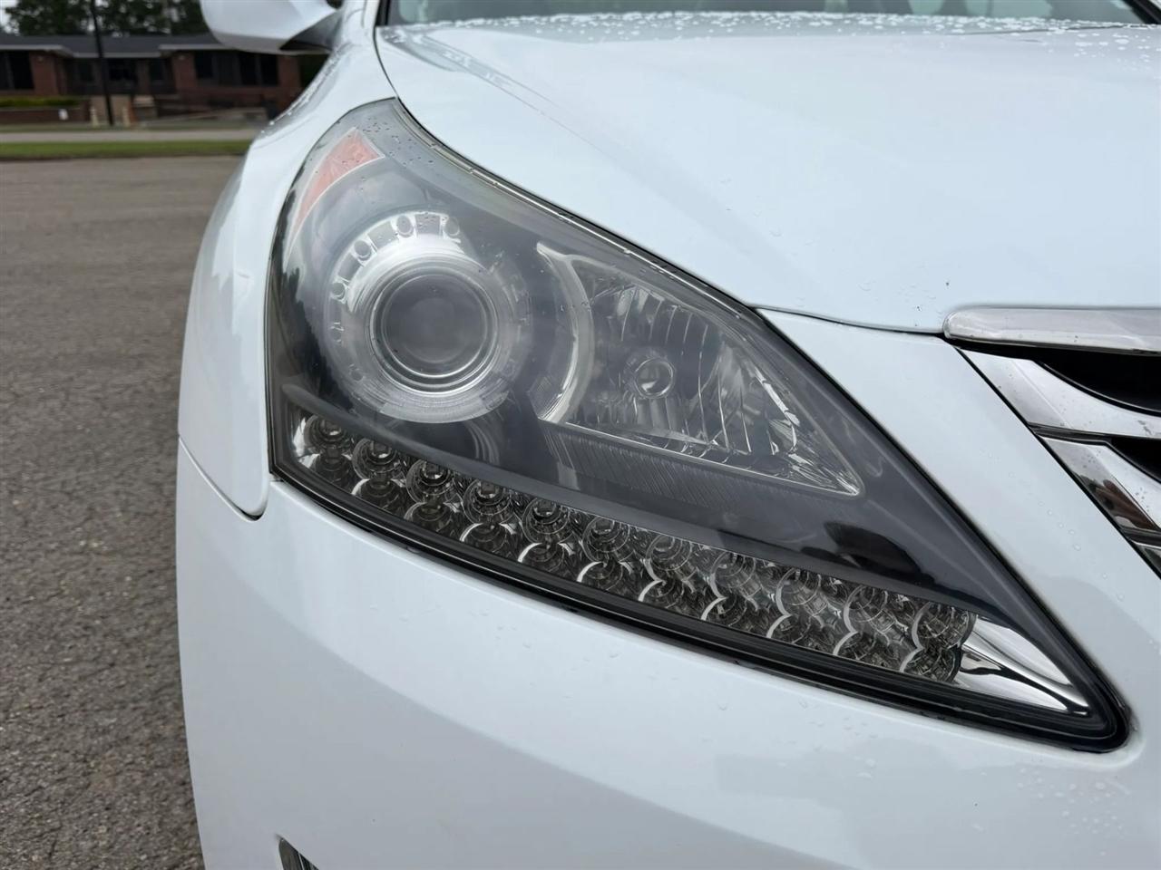 Hyundai Equus 4dr Sdn Signature 2014