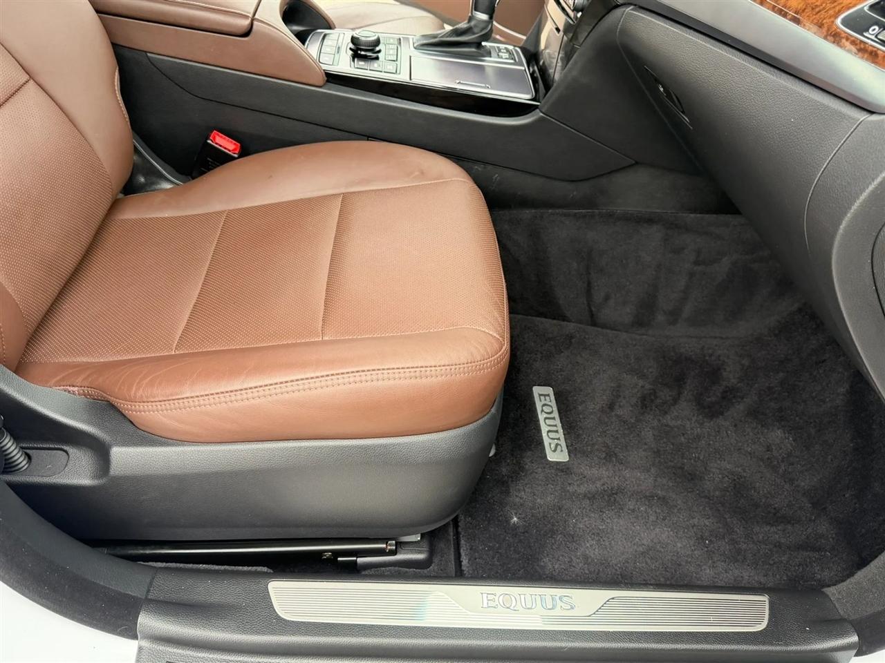 Hyundai Equus 4dr Sdn Signature 2014