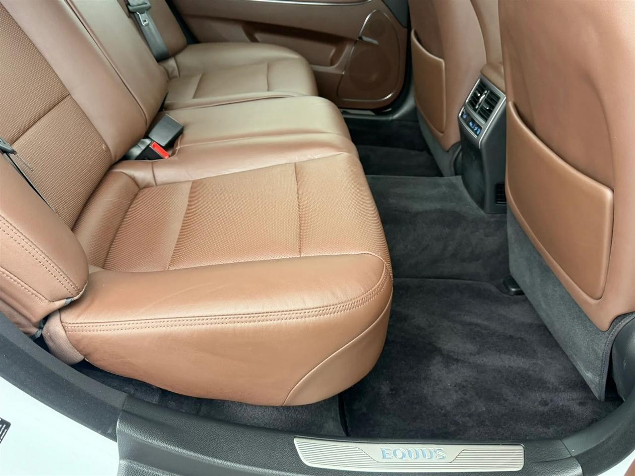 Hyundai Equus 4dr Sdn Signature 2014