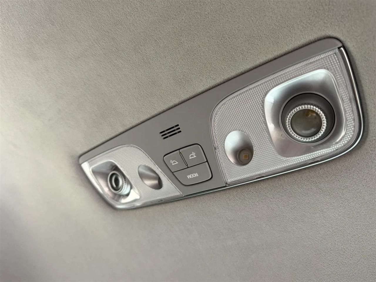 Hyundai Equus 4dr Sdn Signature 2014