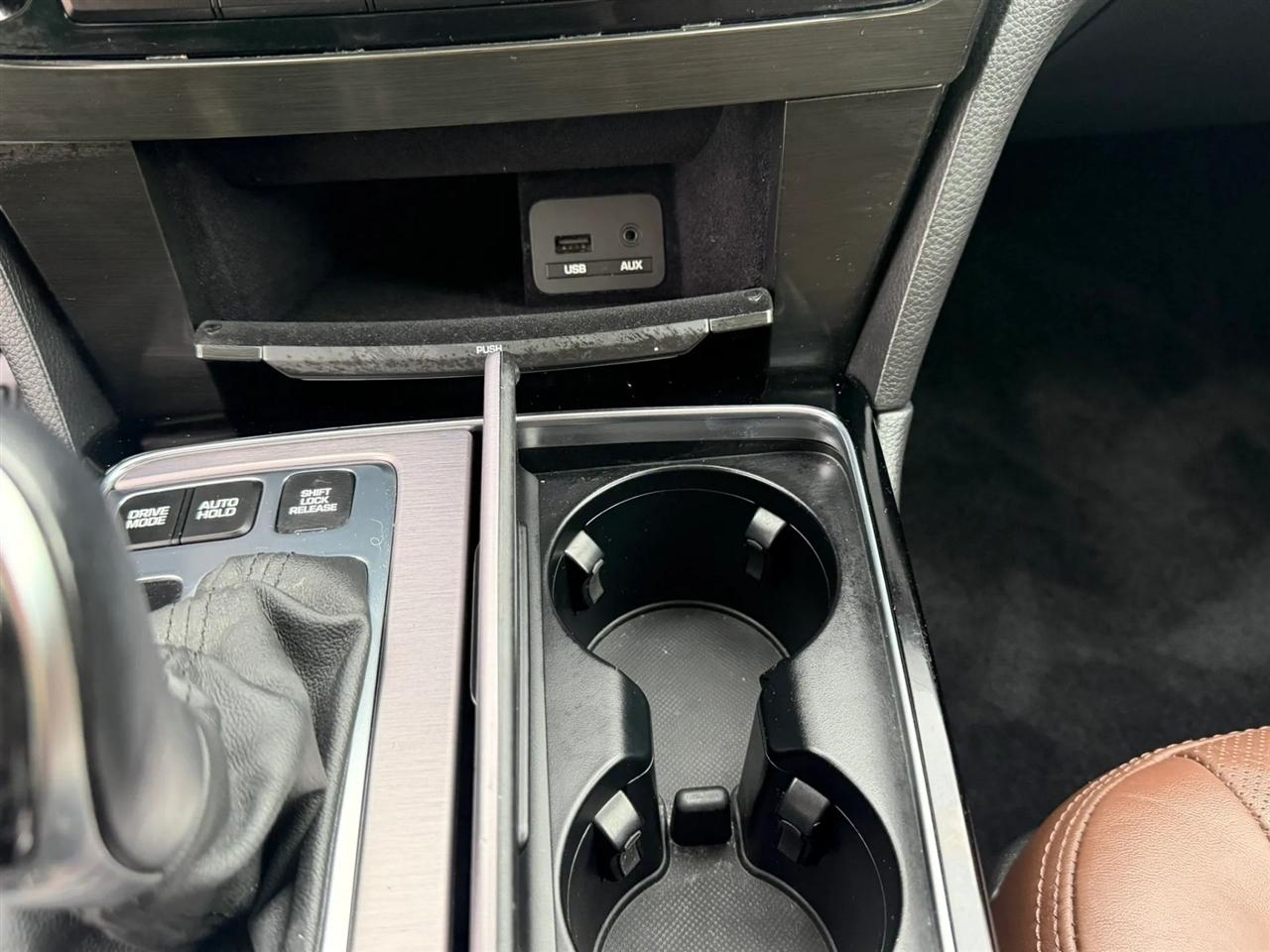 Hyundai Equus 4dr Sdn Signature 2014