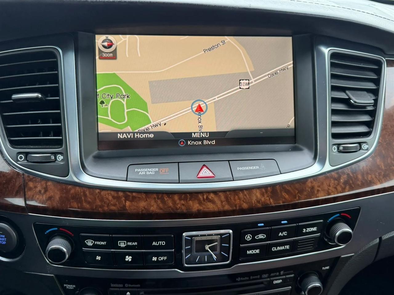 Hyundai Equus 4dr Sdn Signature 2014