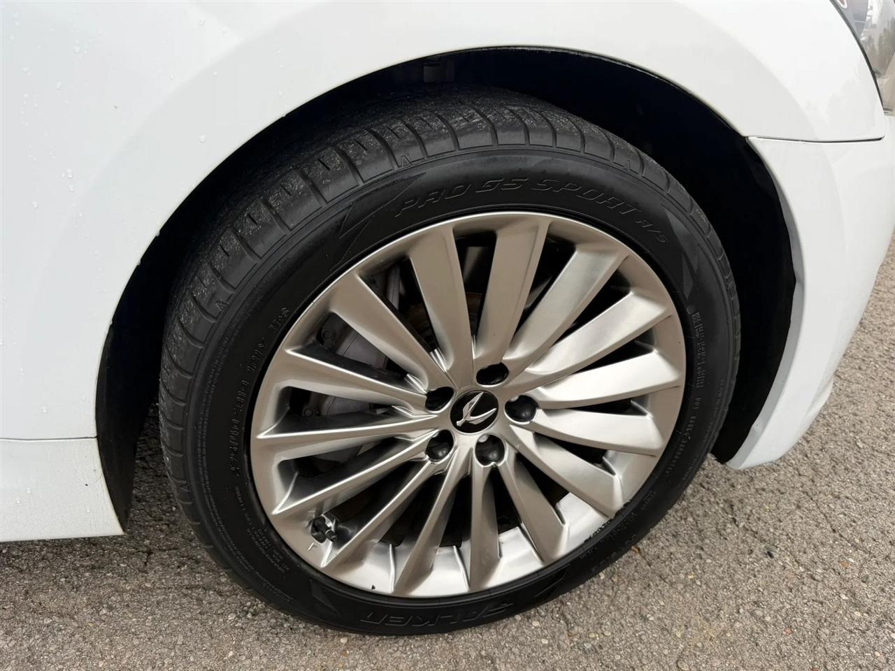 Hyundai Equus 4dr Sdn Signature 2014