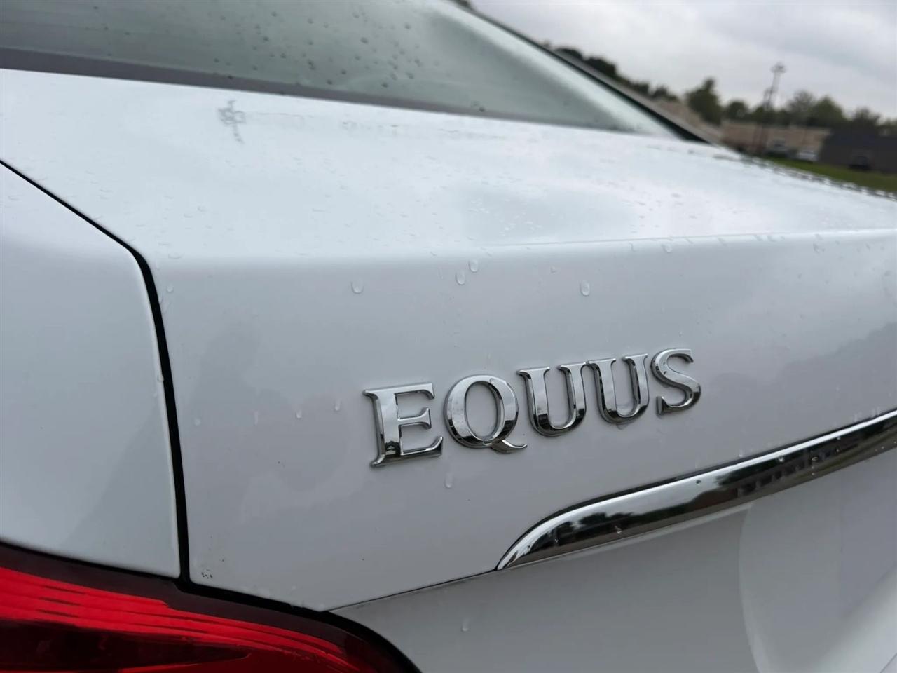 Hyundai Equus 4dr Sdn Signature 2014