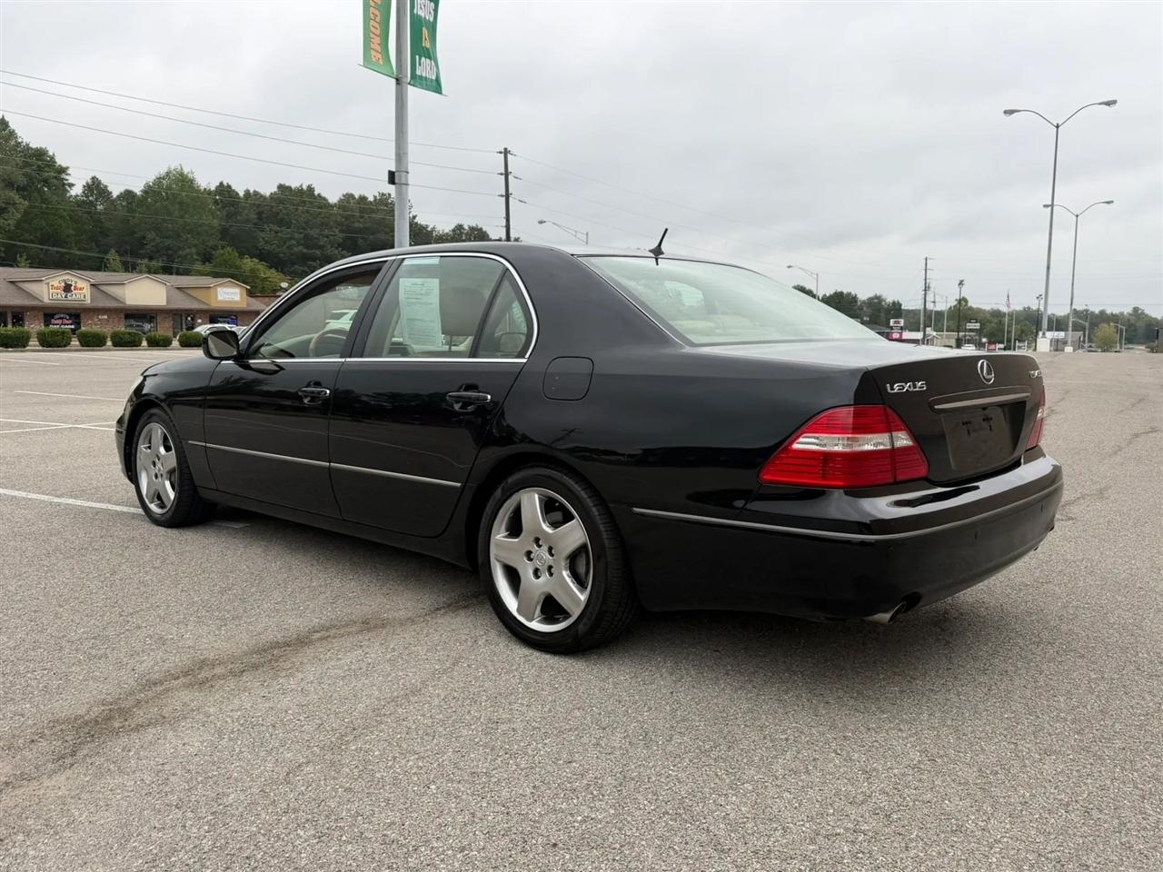 Lexus LS 430 4dr Sdn 2006