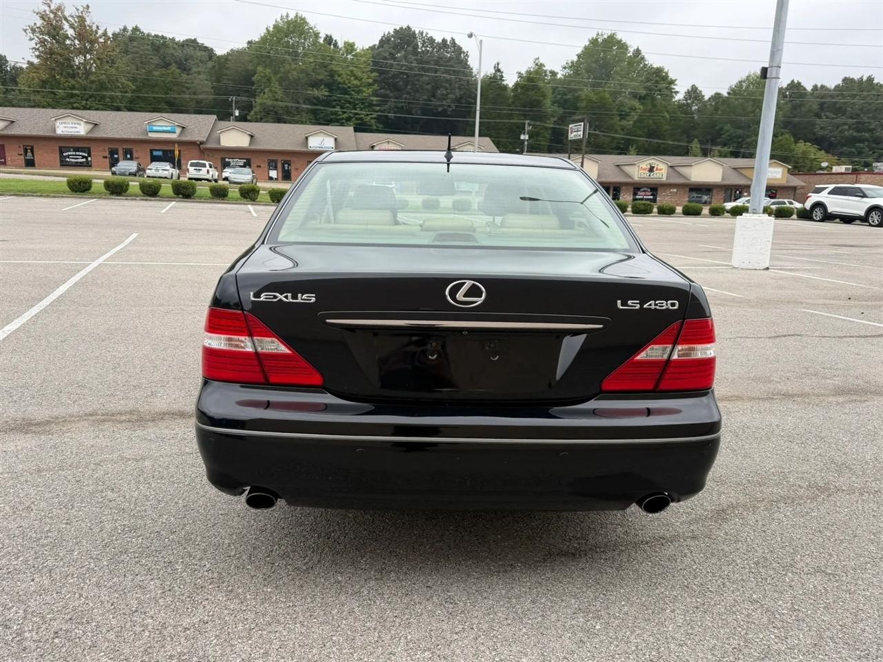 Lexus LS 430 4dr Sdn 2006