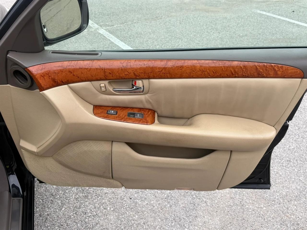 Lexus LS 430 4dr Sdn 2006