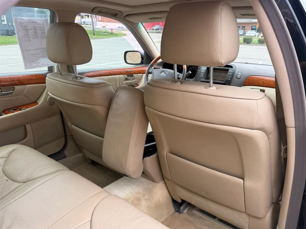 Lexus LS 430 4dr Sdn 2006