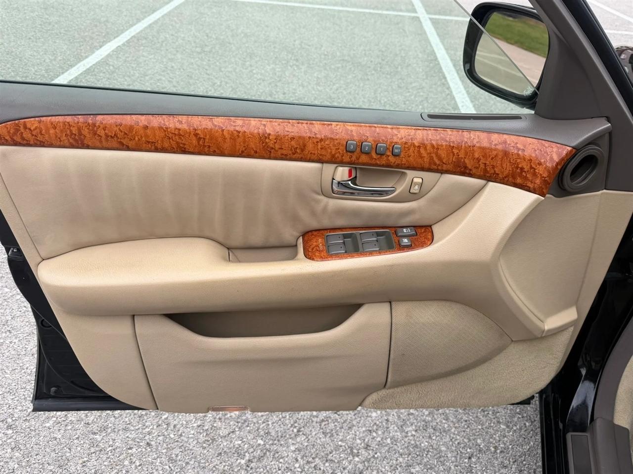 Lexus LS 430 4dr Sdn 2006