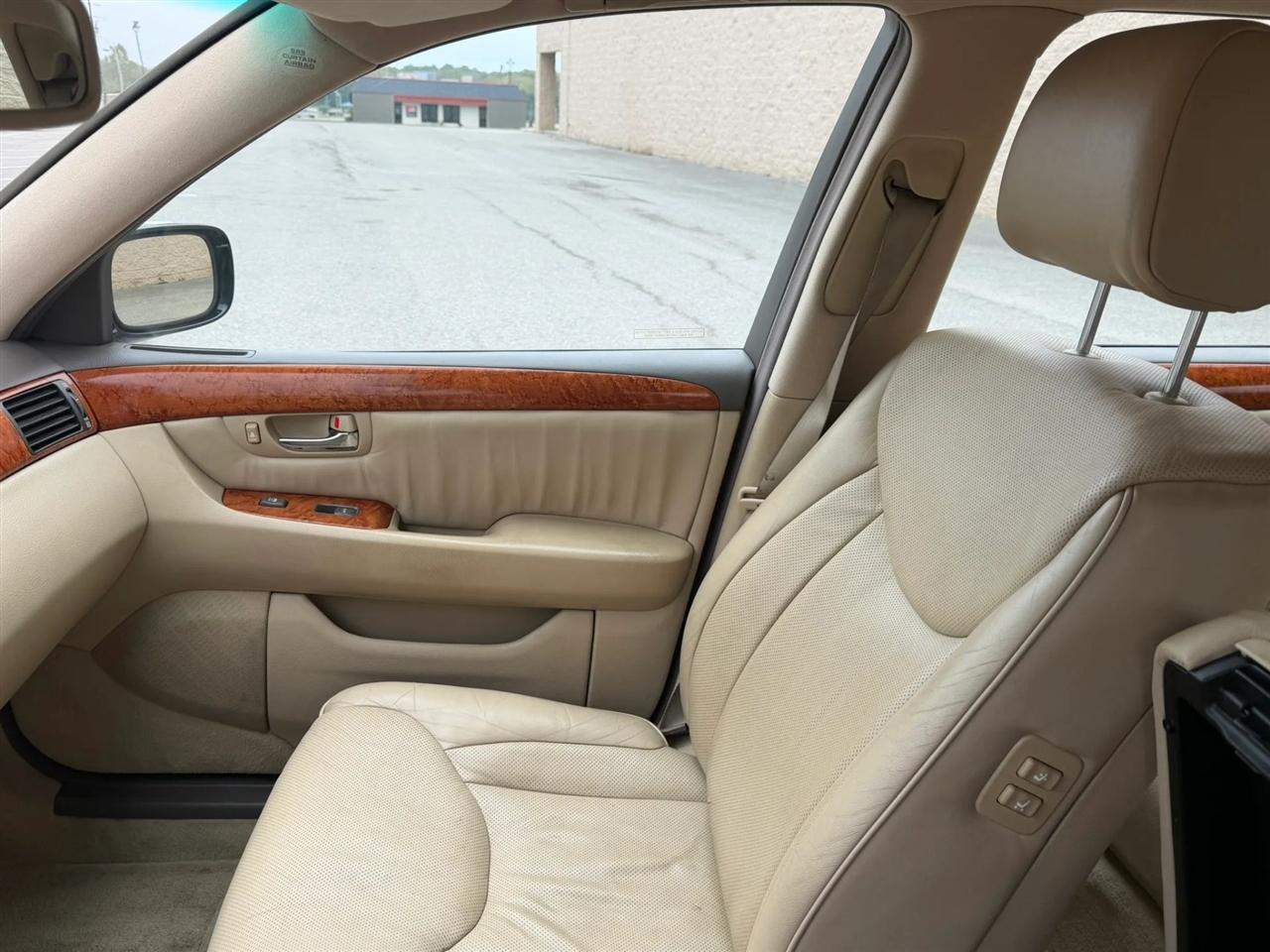 Lexus LS 430 4dr Sdn 2006