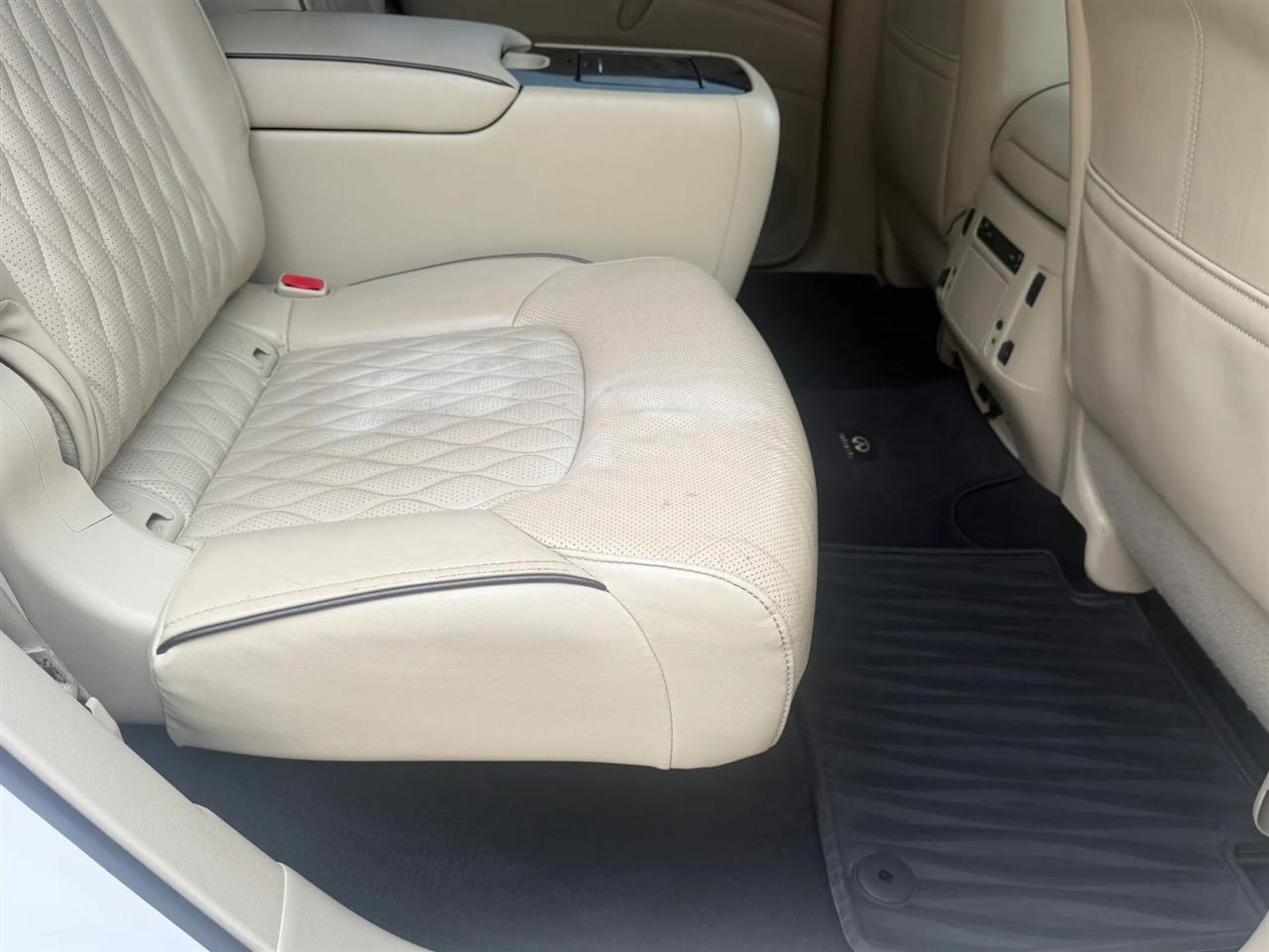 Infiniti QX80 LUXE AWD 2019