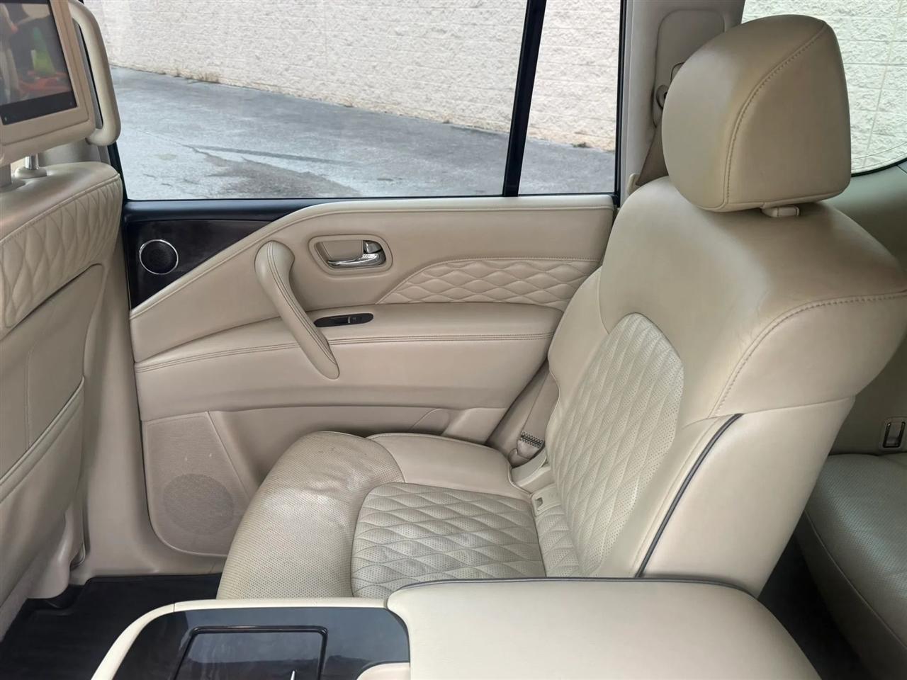 Infiniti QX80 LUXE AWD 2019