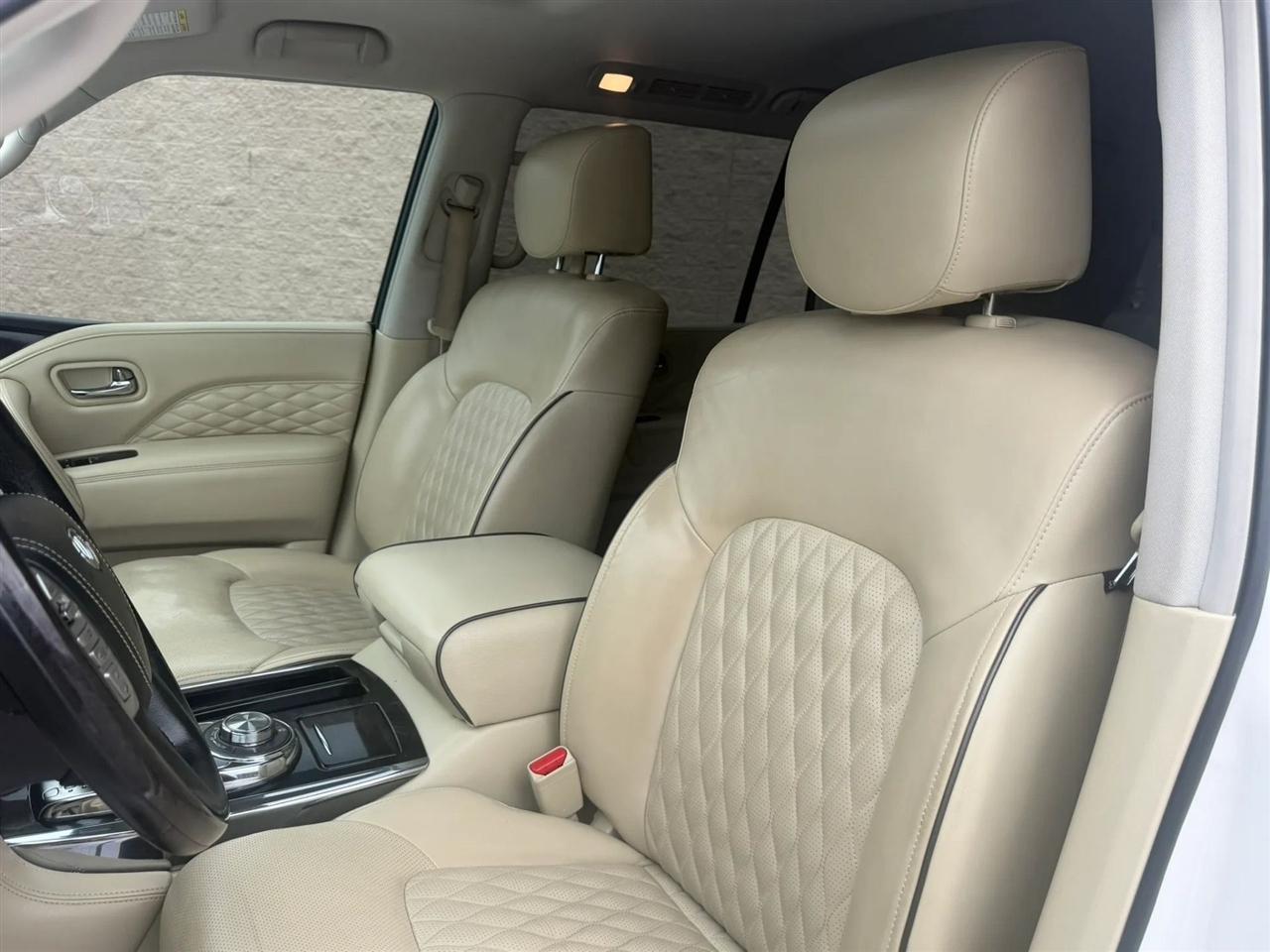 Infiniti QX80 LUXE AWD 2019