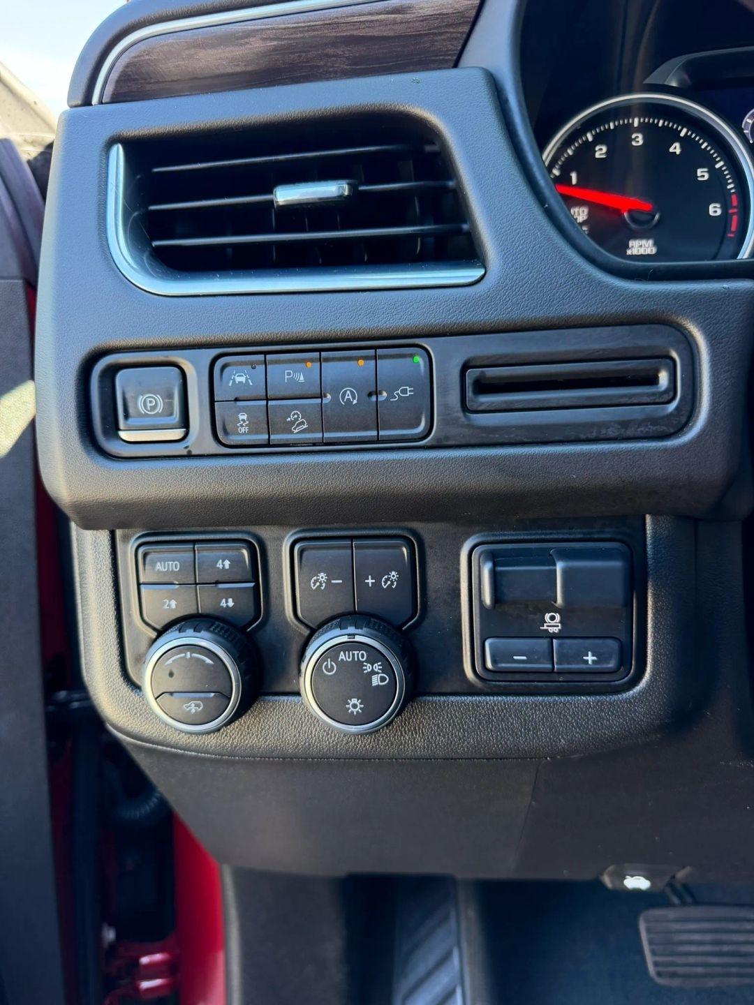 Chevrolet Suburban 4WD 4dr Z71 2021