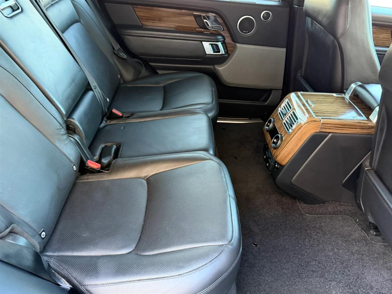Land Rover Range Rover V8 Supercharged LWB 2018