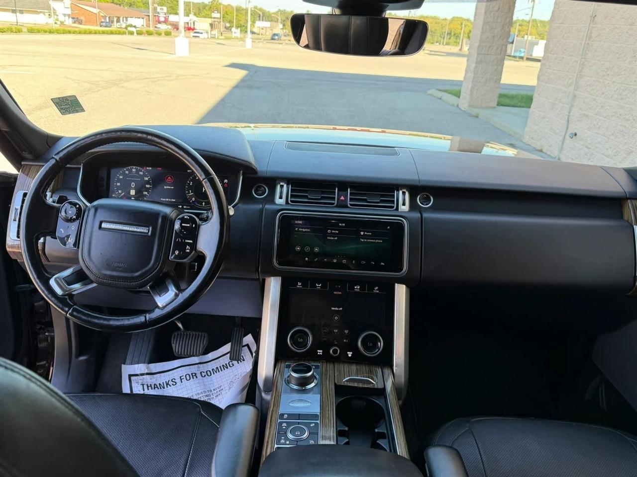 Land Rover Range Rover V8 Supercharged LWB 2018