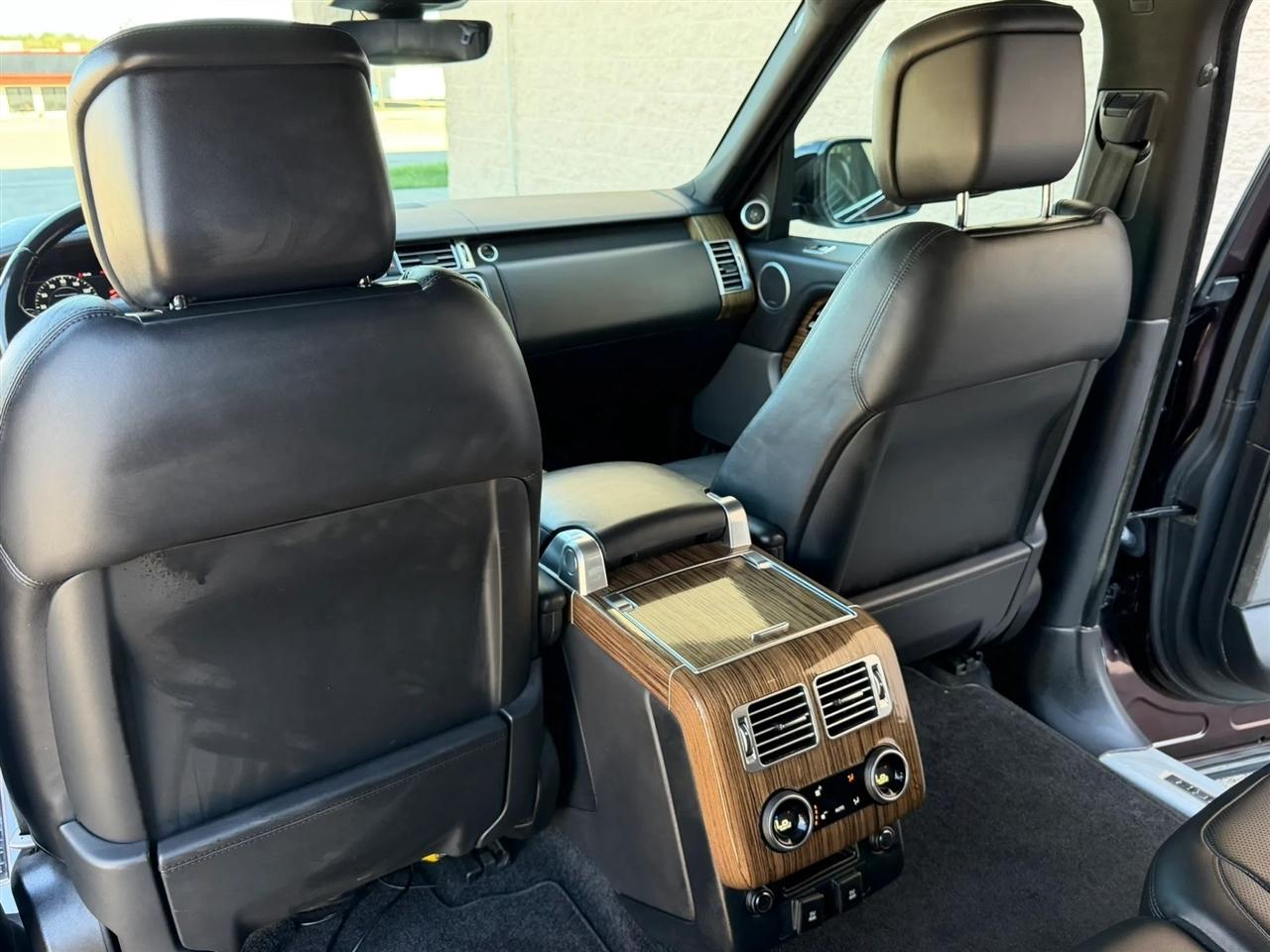 Land Rover Range Rover V8 Supercharged LWB 2018